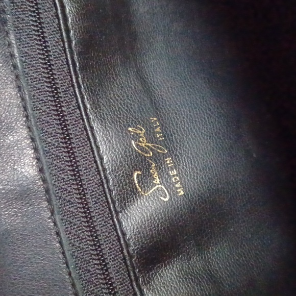 Vintage Susan Gail Leather Clutch